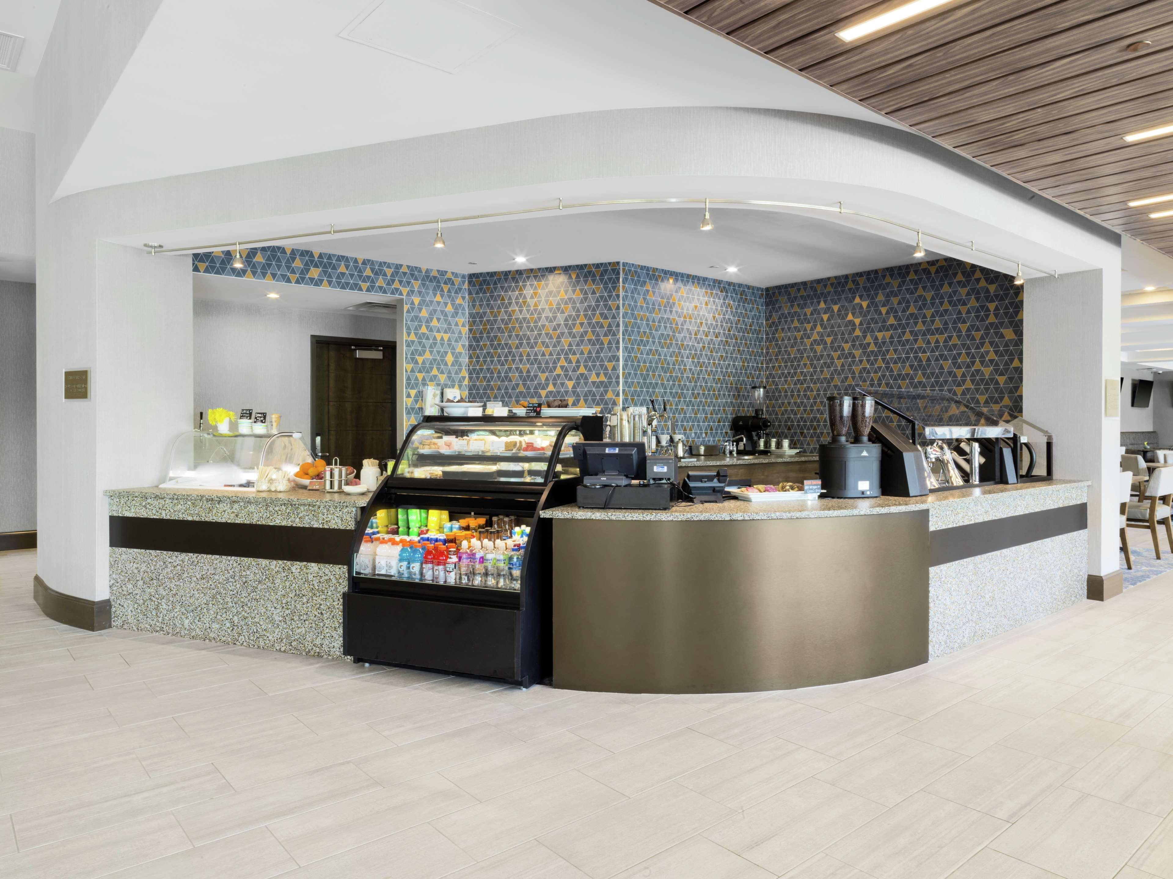 Embassy Suites By Hilton Grand Rapids Downtown Екстер'єр фото